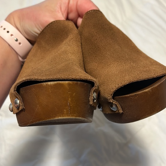 Platform clogs🤎 - Picture 3 of 5